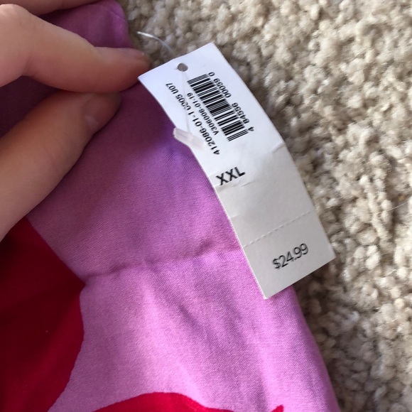 NWT old navy blouse - Picture 2 of 2